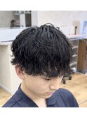 刈り上げセンターパート/波巻きツイストスパイラル/円町