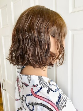 ヘアーワークス ヘルム 渋谷店(HAIR WORKS HELM) [HELM渋谷]パッツンボブ×パーマ☆