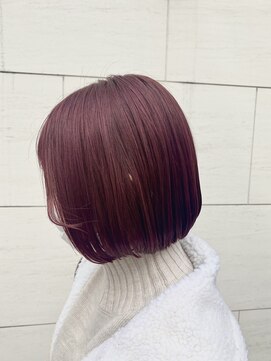 アンフィシュピトロワ(AnFye spi tlow) 【AnFye】ワインレッドカラー×ぱつっとボブ♪