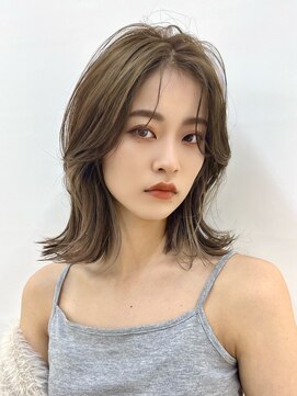 アフロートリノ(AFLOAT Leino) 小顔ヘルシーレイヤースタイル透明感カラー【修】20代30代40代