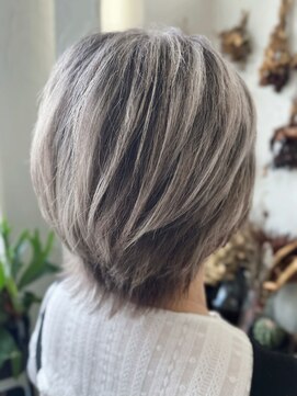 ヘアスタジオ ブリエ(HAIR STUDIO BRILLER) 2024 ナチュラルショートウルフ × グレイヘア 髪質改善