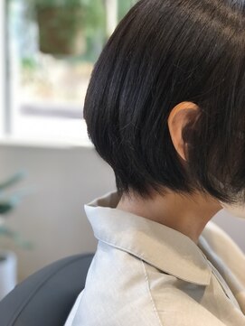 ウトカ(utoca) 落ち着きめショート