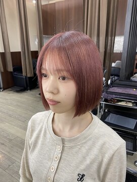 クレス 武蔵浦和店 ピンクベージュぱっつんミニボブ