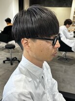 ヒュイル バイ ニアウ(Hwyl by Niau)&nbsp;メンズマッシュパーマニュアンスパーマスパイラルパーマ刈り上げ