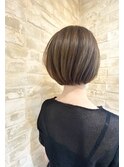 コンパクトショートボブ
