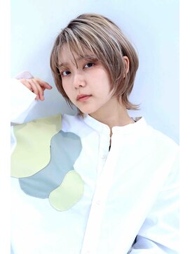 ラポールヘアリゾート(Rapport Hair Resort) スパークルハイライトショート