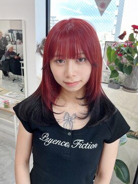 リル 溝の口(LiL) レッドブラックデザインカラー/ダブルカラー/レイヤーカット