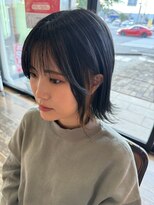 テン(TEN)&nbsp;くびれヘア＆チラ見えインナーカラーが可愛さのスパイスに