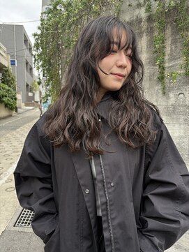 リリズカットクラブ(LILI'S CUT CLUB) ロングパーマ