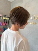 ミュウ(Miiiu)&nbsp;丸みショート顔周りカット小顔カット大人ボブ艶カラー