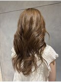 サンドベージュ