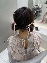 アールプラス 新宿(ar+)&nbsp;【新宿駅/新宿三丁目/ヘアセット/ツインお団子/お呼ばれヘア】