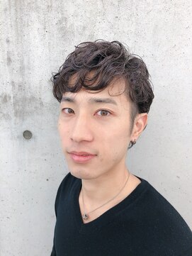 パハップスパークアベニュー(PERHAPS PARK AVENUE) ナチュラルパーマ