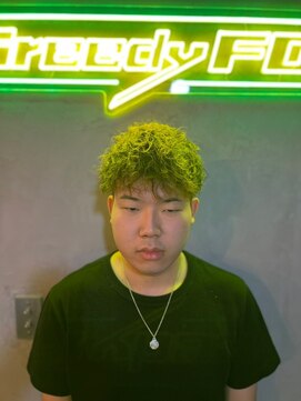 グリーディーフォックス 代々木(Greedy FOX) 韓国マッシュ/センタ-パ-ト/ツイストスパイラル/スキンフェード