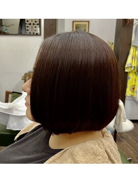 スワロウテイル Swallowtail ショートボブスタイル