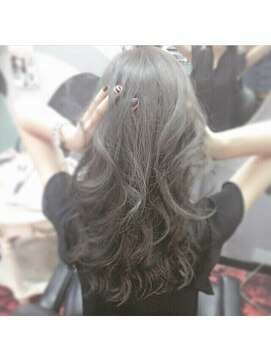 サファイア(SAPPHIRE) ダークグレージュグレー♪スモーキー大佐です(+_+)