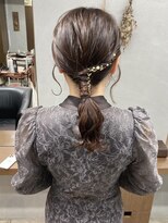 ディア(.eer) ミディアムヘアのローポニー♪~金箔を添えて~
