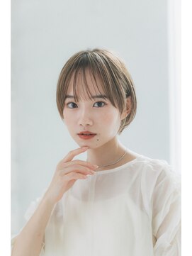 ジョエミバイアンアミ(joemi by Un ami) 【joemi】斜めバンググレージュカラーシルキーベージュ(小倉太郎