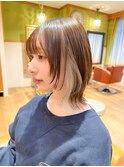 インナーカラーホワイトベージュ フェイスレイヤー切りっぱなし