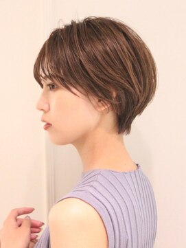 アイスバーグ(eyesburg) グレージュアッシュグレージュショートカットミニウルフ