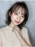 20代30代40代/外ハネミディアムヘルシーレイヤー柔らかベージュ