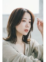 カーロ(Caro)&nbsp;ミディアムレイヤー/透明感ナチュラルカラー