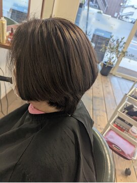 バムヘアー(Bam hair) ショートボブで扱いやすく！