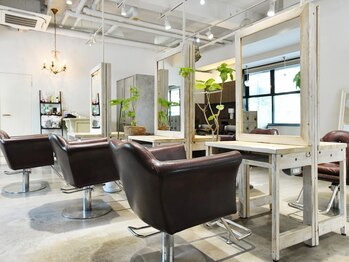 プレイヴ 錦糸町店(PREVE)の写真/原宿・青山・麻布十番で経験を積んだスタイリストが、培った技術とセンスでお客様に合った髪型をご提案◎