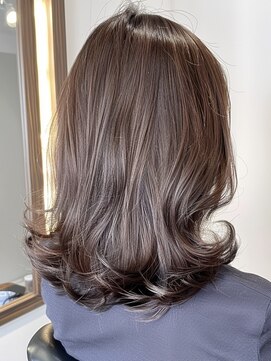 クラン(Chlan) 外ハネくびれミディ