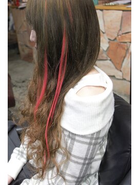 オーバーキャプテンネイキッド(OVER CAPTAIN NAKED) ウェーブエクステつけ放題＋ポイントピンク