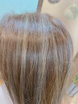 ヘアー バイ ミーズ(hair by Mii’s) 太めハイライト&ローライト 【白髪ぼかしにも◎】