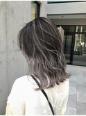 バレイヤージュ　デザインカラー　ケアブリーチ