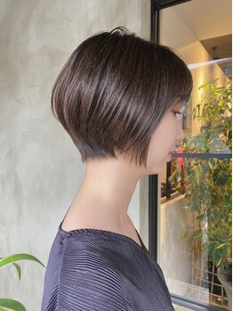 ラーサ(LaHzA)の写真/【桜山】髪質・頭の形・全身のバランス全てを計算し抜いた高いカット技術で、再現性・持続性の高いstyleに
