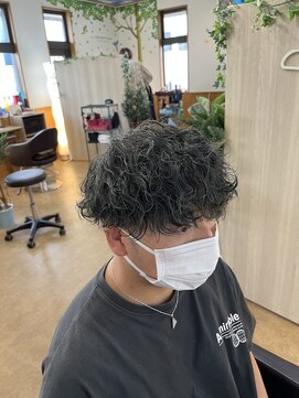 ティンカーベル(TINK‐A‐BELL) 波巻きパーマ