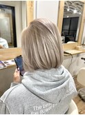 ホワイトベージュ