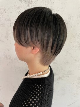 アドール(ADOR) [MIHO*ADOR] インナーカラー / ブリーチ / マッシュウルフ