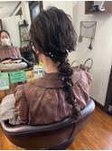 1つにまとめるヘアセット金パク編み込みゆるふわ