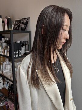 ツイギー 宮西店(TWiGGY) クールな印象のロングヘア