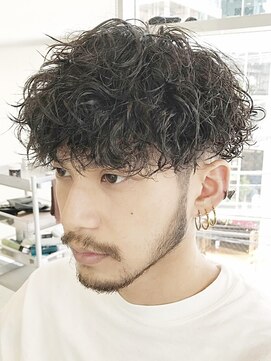 フィフス 天神大名(fifth) 天神大名メンズパーマツイストスパイラルパーマ波巻きパーマ強め