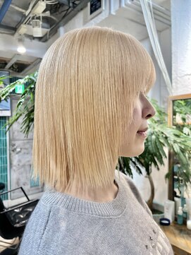 ロア インターナショナル 新宿店(LoA International) 新宿/ハイトーンボブ