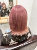 ピンクベージュ