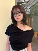 ウタ&nbsp;大通×レイヤーカット×オリーブベージュ