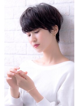 ヘアーアートシフォン 池袋西口店(Hair art chiffon) 似合わせカットで個性的斜めバングで大人かわいいナチュラルボブ