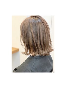 ルーム(Luum) 切りっぱなしボブ　ｘ　外ハネ