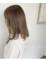 ザ ラボ アングゥ(The Labo ungu)&nbsp;顔まわりが可愛いミルクティーベージュ