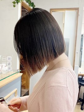 ネオリーブ クーロ(Neolive curro) 小顔ボブ×美髪[ぱつっとボブ/縮毛矯正/横浜韓国]