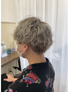 コア フィール ア デイ(COIFFURE A DAY) 《見附　今町》メンズ　M3Dハイトーンカラー