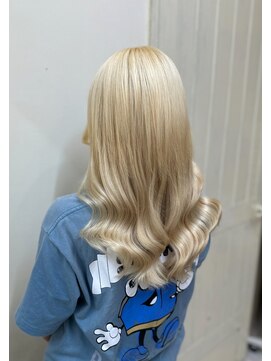 クラナ(clana) プルエクステで抜きっぱなしカラー ハイトーン 韓国風