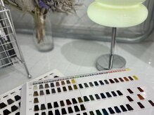 テン(ten.)の雰囲気（低アルカリカラーをベースにクレイ、オーガニックも取扱い◎）