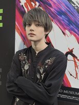 ユーフォリア 渋谷グランデ(Euphoria SHIBUYA GRANDE)&nbsp;シルバーベージュ　メンズツーブロック　ツーブロックマッシュ